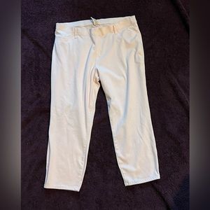 Peach color capris size 16. Made by Faded Glory